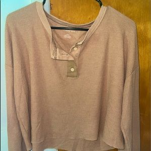 American Eagle cropped long sleeve shirt! Size L. Only worn once!